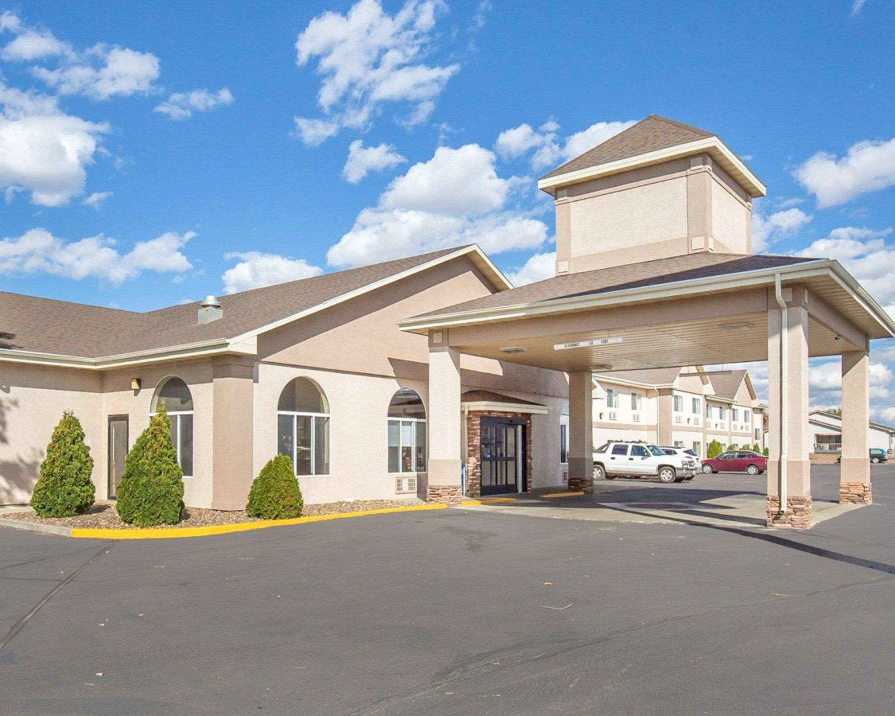 Fairbridge Inn & Suites غلينديف المظهر الخارجي الصورة