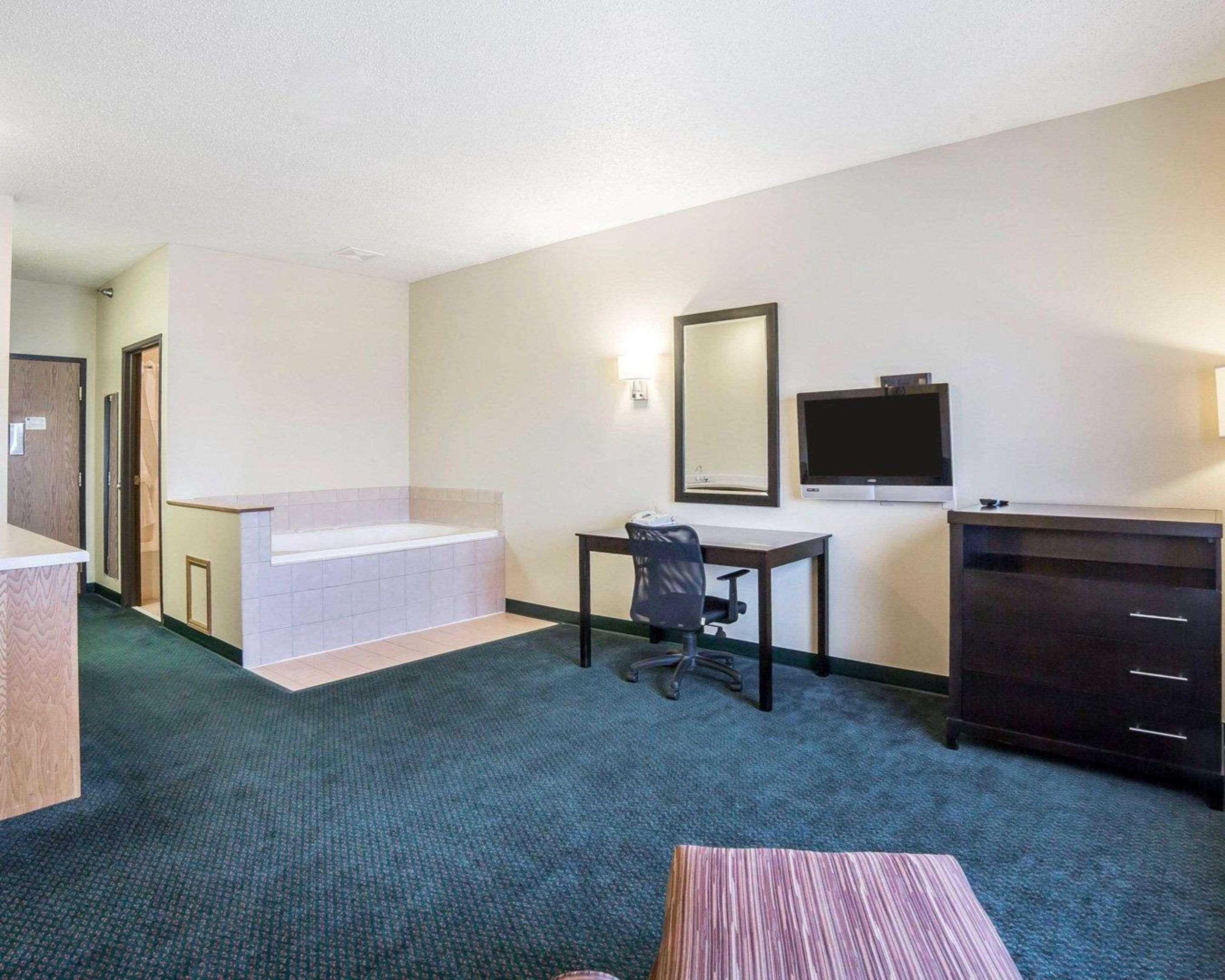 Fairbridge Inn & Suites غلينديف المظهر الخارجي الصورة