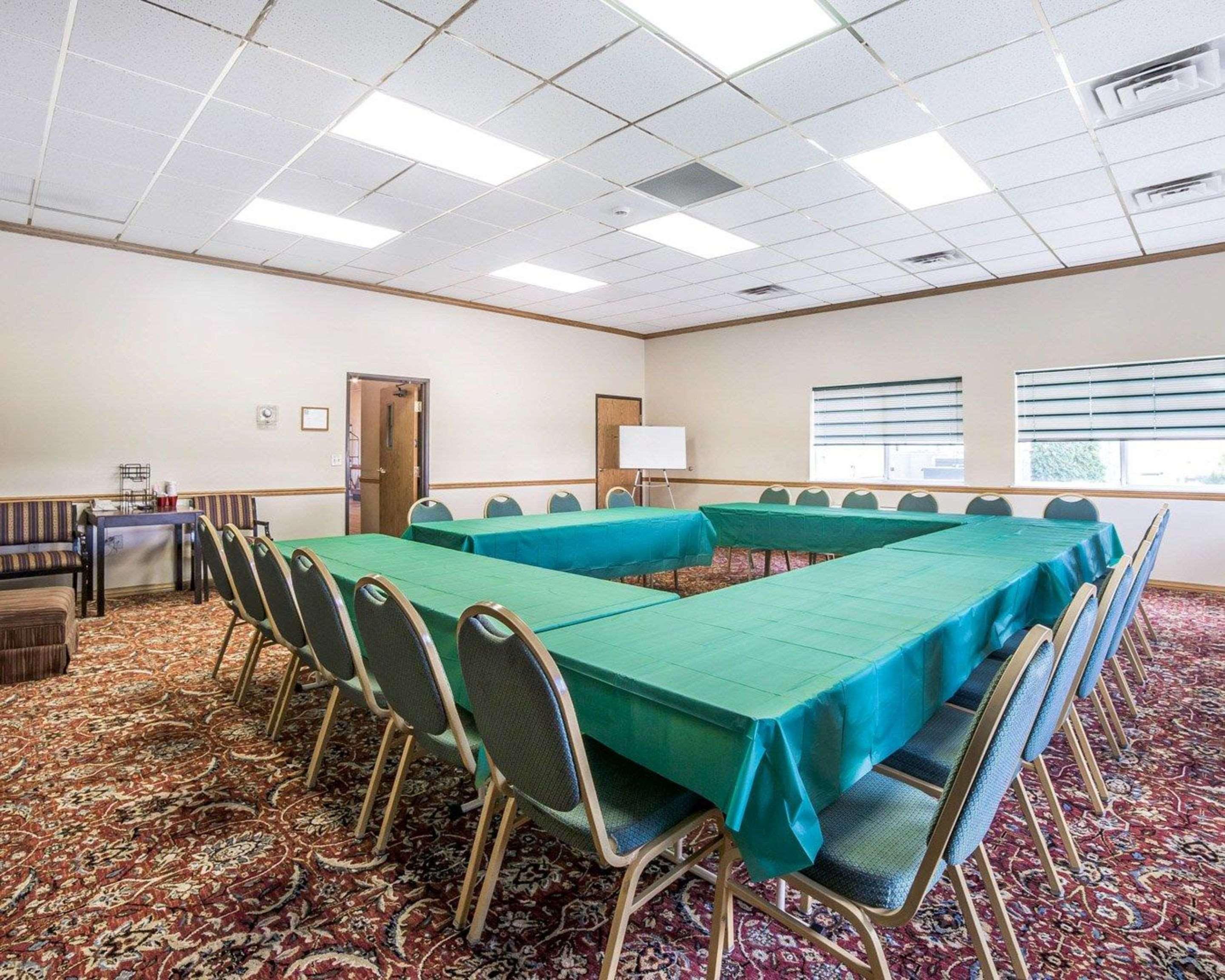 Fairbridge Inn & Suites غلينديف المظهر الخارجي الصورة